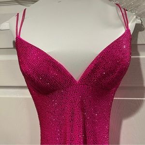 SHERRI HILL DRESS : FITS SIZES 10-14